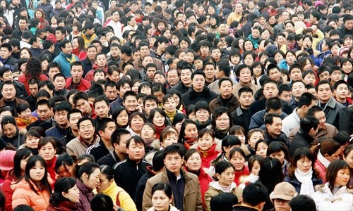 A big chinese crowd